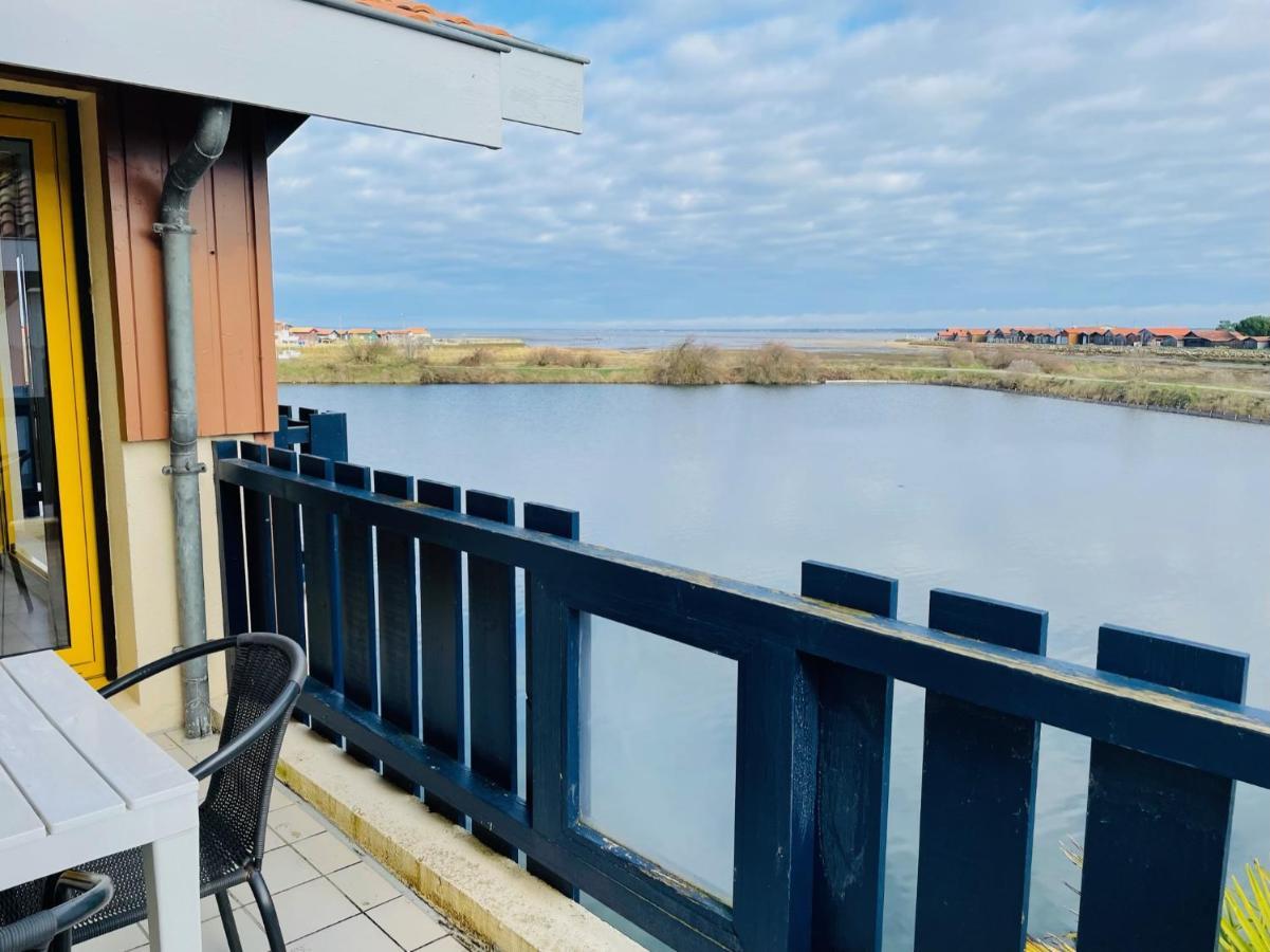 Appartement SUR PILOTIS☆ 4PERS ☆vue incroyable sur le bassin à Gujan-Mestras Extérieur photo
