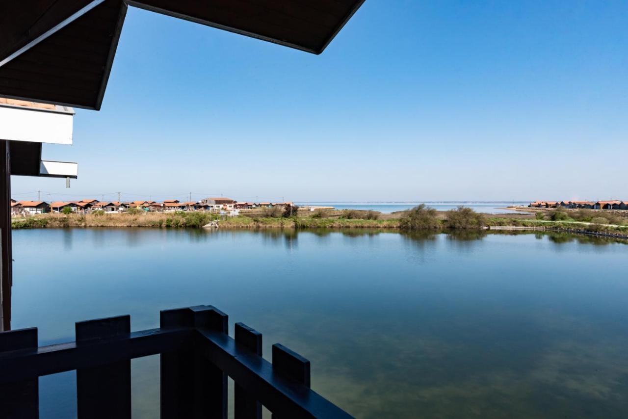 Appartement SUR PILOTIS☆ 4PERS ☆vue incroyable sur le bassin à Gujan-Mestras Extérieur photo